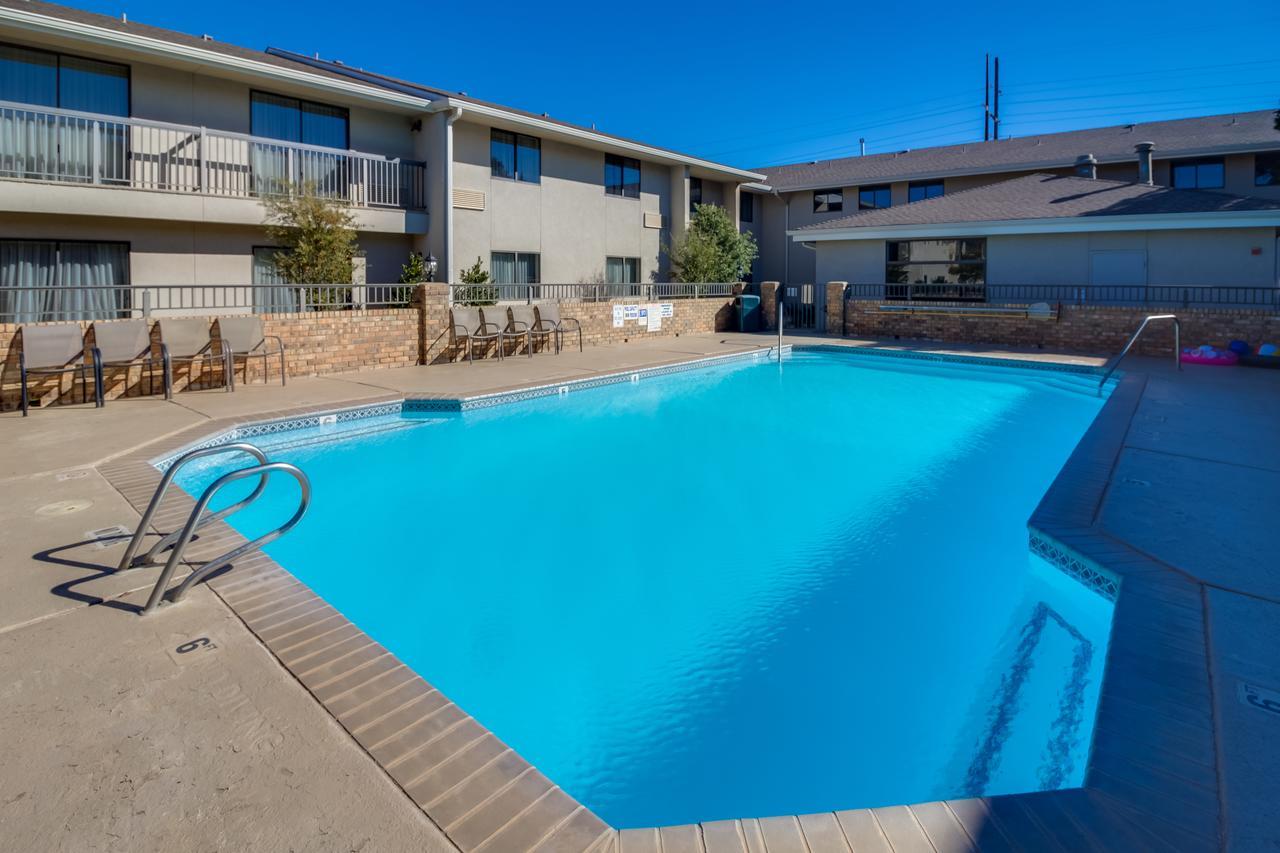 Ashmore Inn And Suites Lubbock Dış mekan fotoğraf