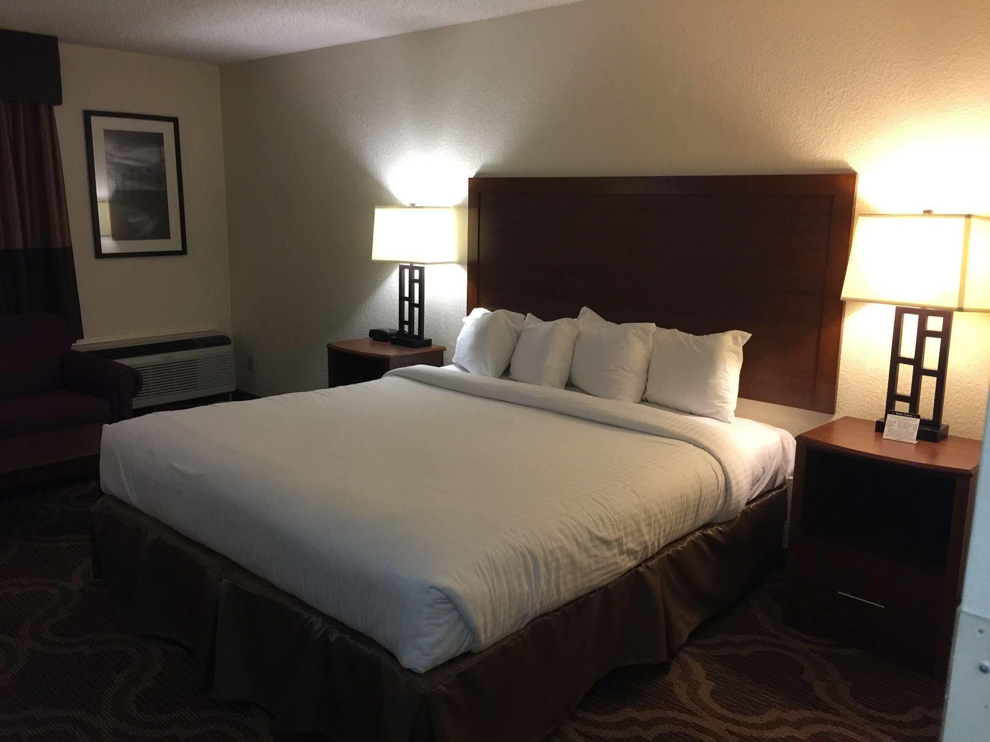 Ashmore Inn And Suites Lubbock Dış mekan fotoğraf